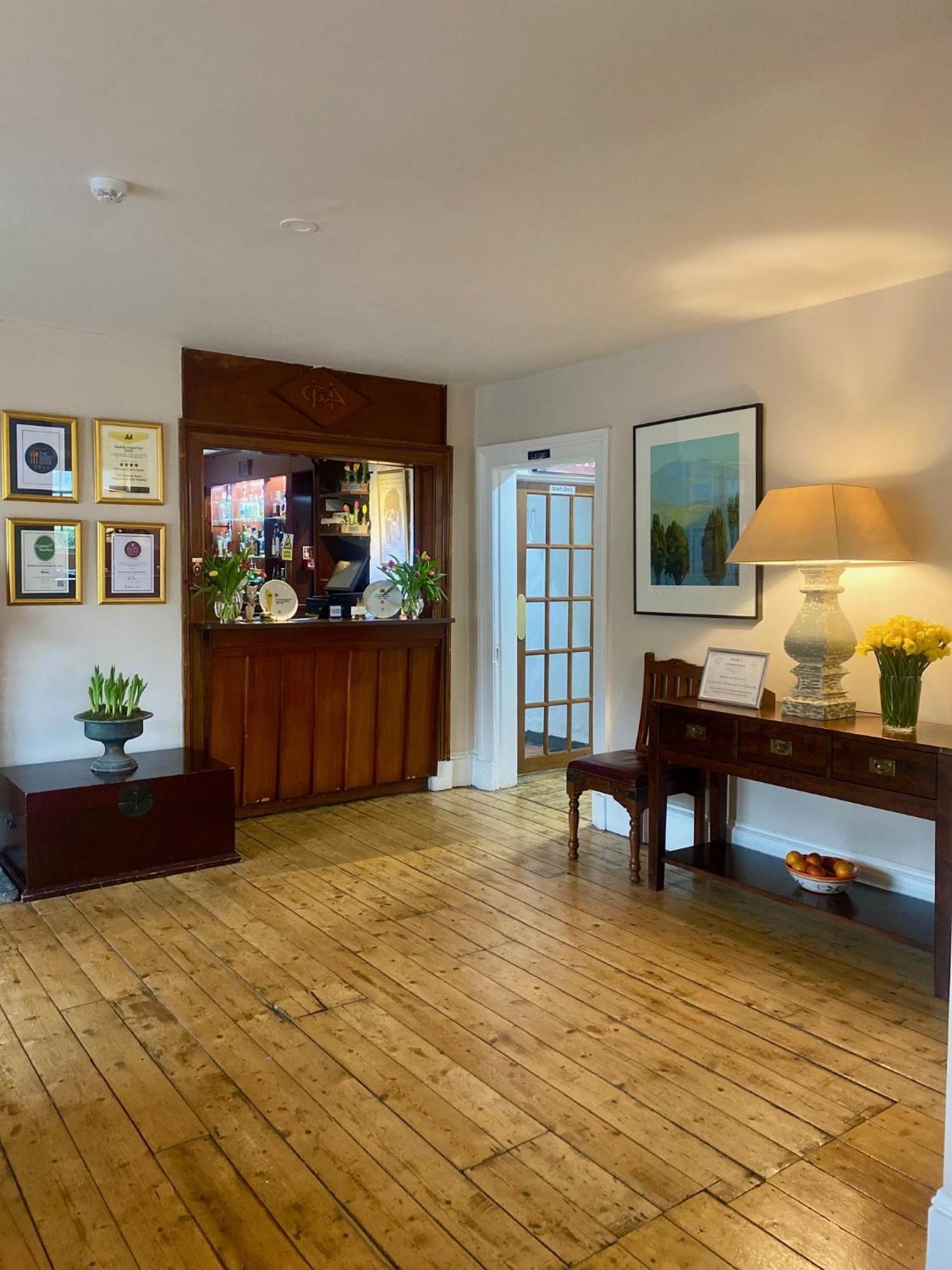 The Gordon Arms Restaurant With Rooms Yarrow Esterno foto