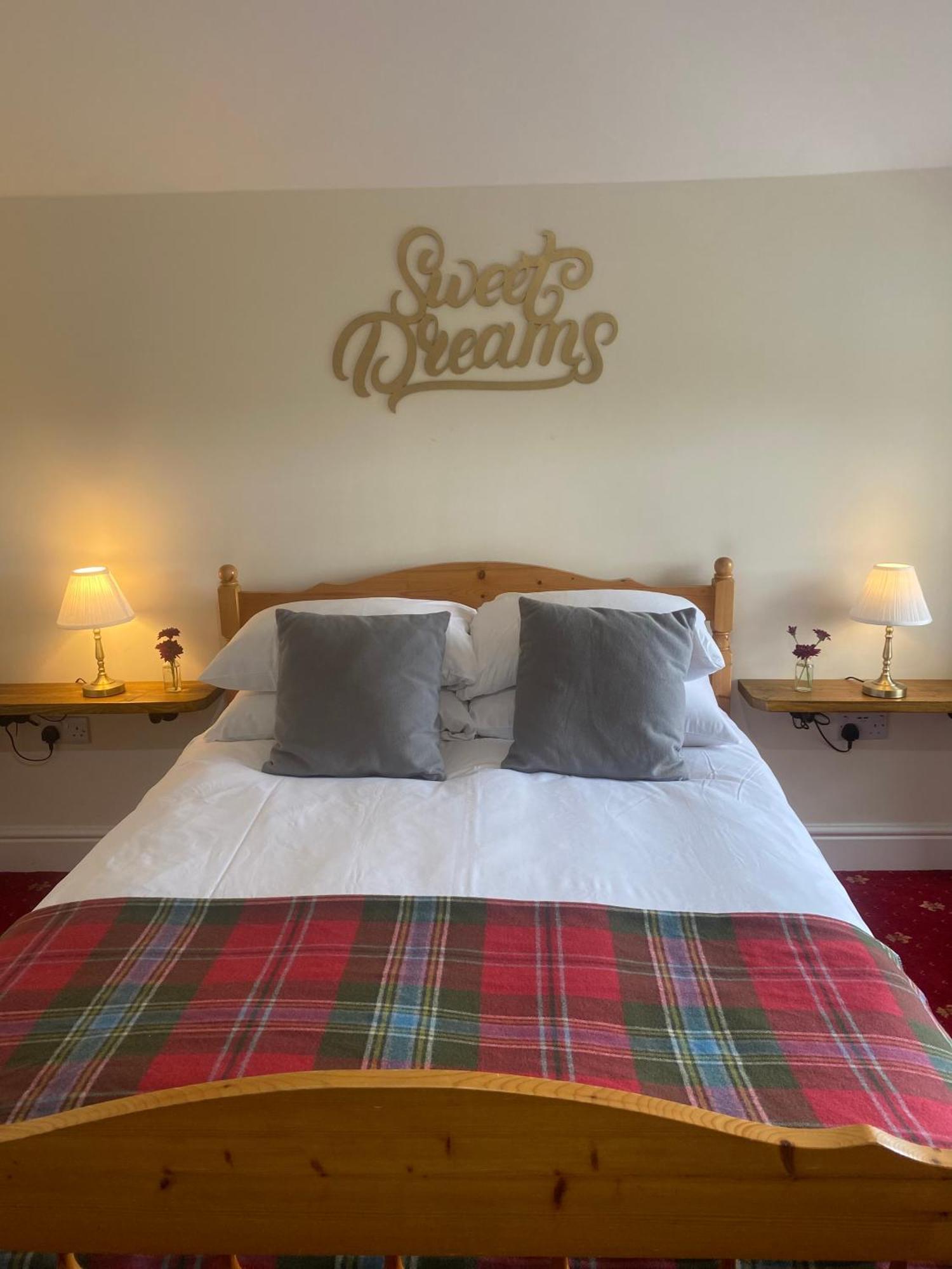 The Gordon Arms Restaurant With Rooms Yarrow Esterno foto